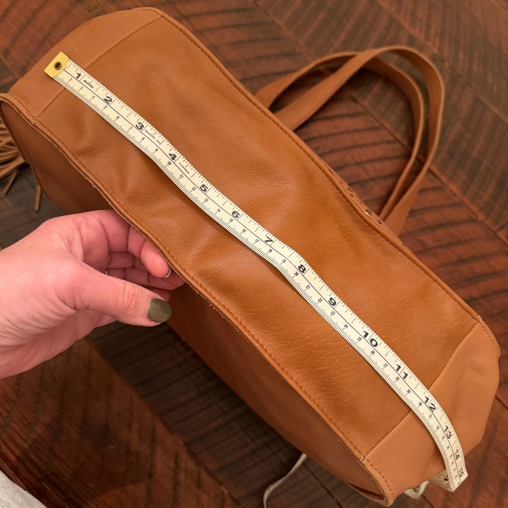 The Sak Huntley Leather Shoulder Bag - Picture 7 of 7